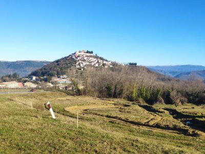 Montona, il borgo arroccato sulla collina – Croazia