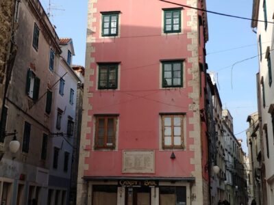 Sebenico, palazzo nel centro storico – Croazia