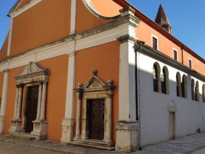Zara, chiesa nel centro storico – Croazia